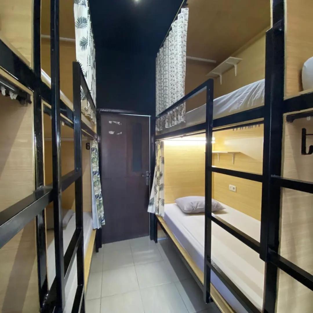 Innbox Hostel Sorong Exterior photo
