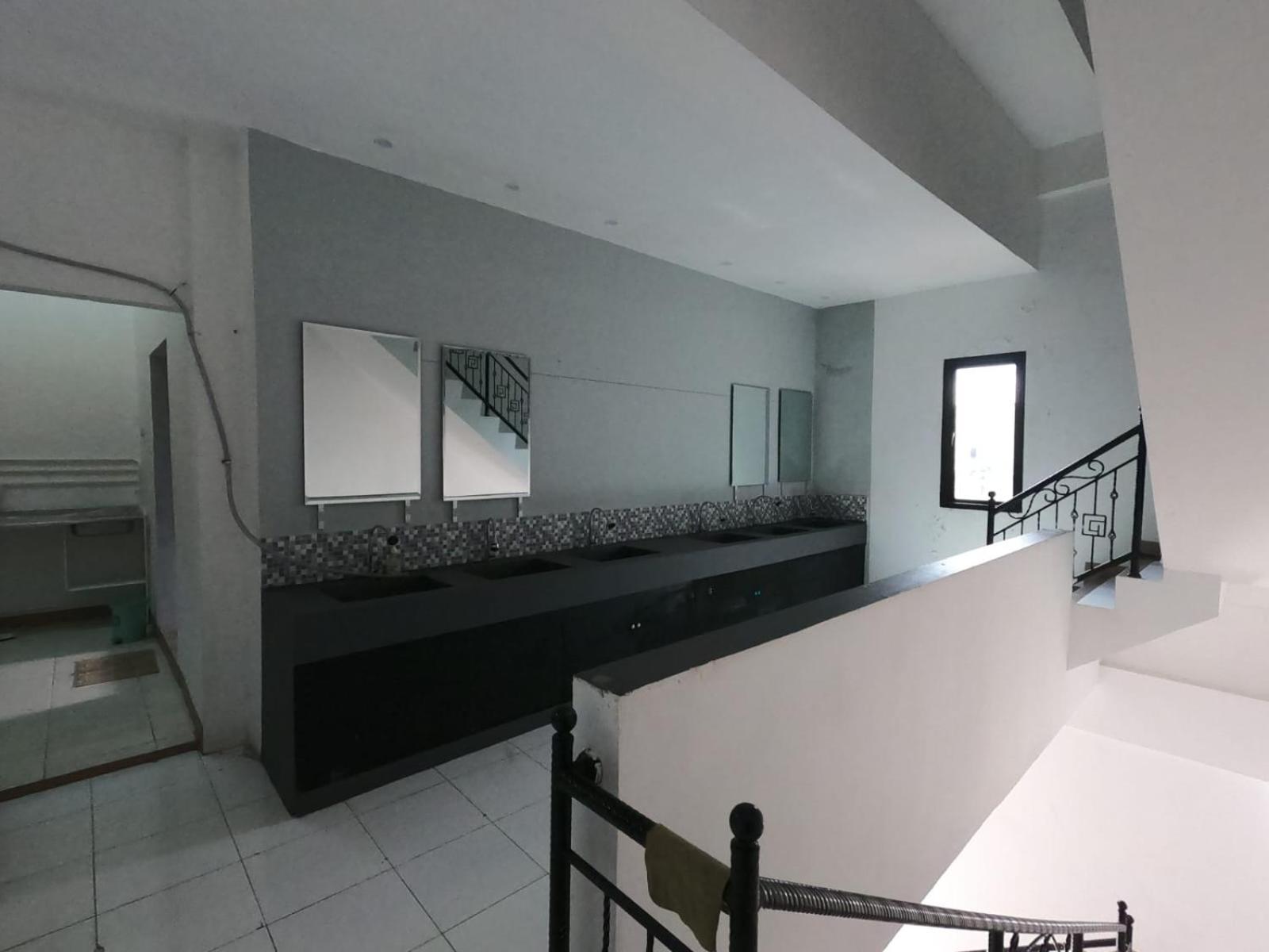 Innbox Hostel Sorong Exterior photo